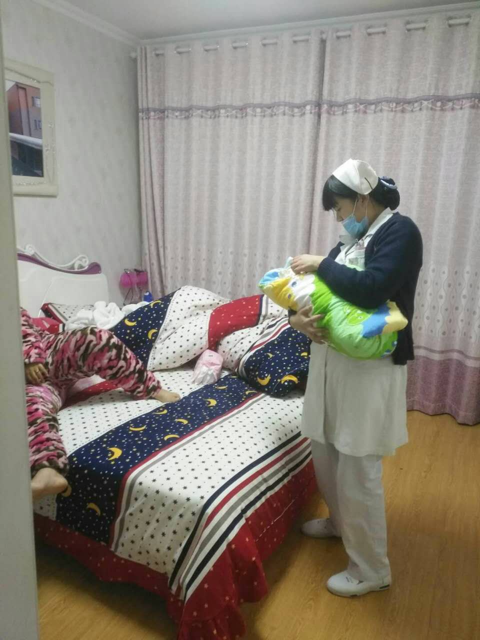 产妇顺利分娩.jpg